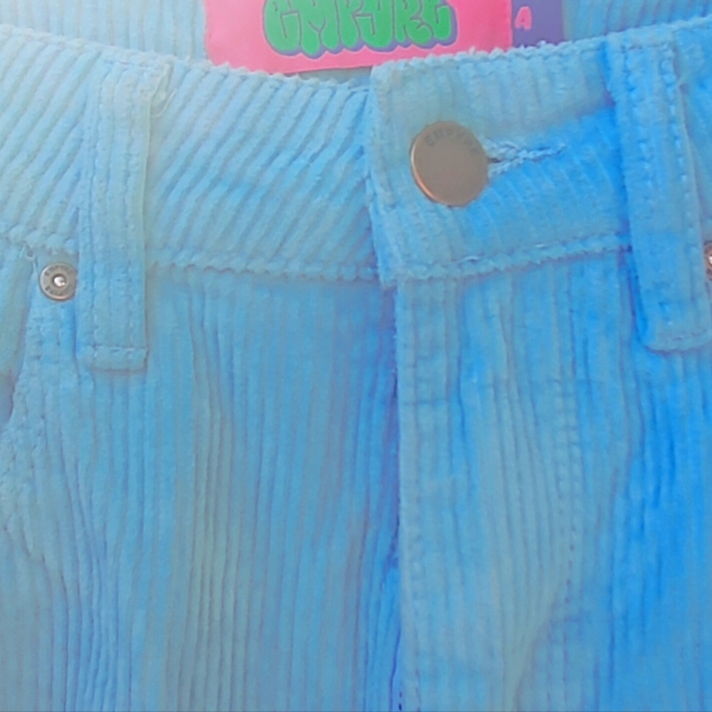 Empyer womens Size 3